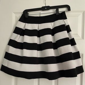 Striped flare skirt